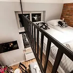 Appart hôtel Lubomirskiego 23 - Great Location, 10 Min To Main Square By Foot, Right Next To Main Rail And Bus Station