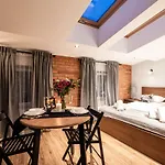 Lubomirskiego 23 - Great Location, 10 Min To Main Square By Foot, Right Next To Main Rail And Bus Station Appart hôtel 3*