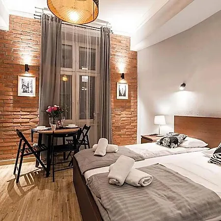 Hotel apartamentowy Lubomirskiego 23 - Great Location, 10 Min To Main Square By Foot, Right Next To Main Rail And Bus Station Kraków