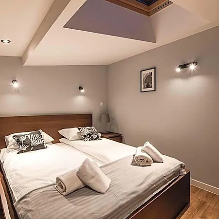Lubomirskiego 23 - Great Location, 10 Min To Main Square By Foot, Right Next To Main Rail And Bus Station Apartahotel 3*