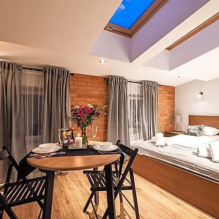 Lubomirskiego 23 - Great Location, 10 Min To Main Square By Foot, Right Next To Main Rail And Bus Station Apartahotel Cracovia