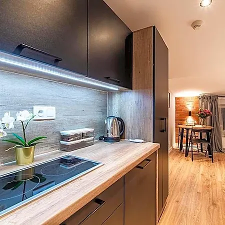 Apartahotel Lubomirskiego 23 - Great Location, 10 Min To Main Square By Foot, Right Next To Main Rail And Bus Station Cracovia