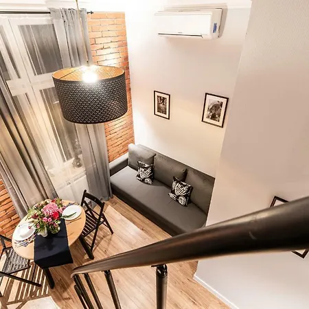 Lubomirskiego 23 Residence: Near Main Square & Station Aparthotel *