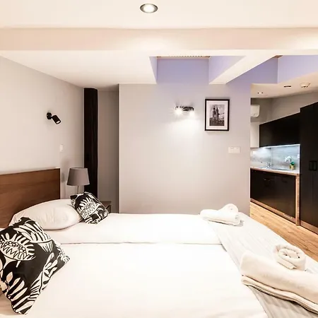 Lubomirskiego 23 Residence: Near Main Square & Station