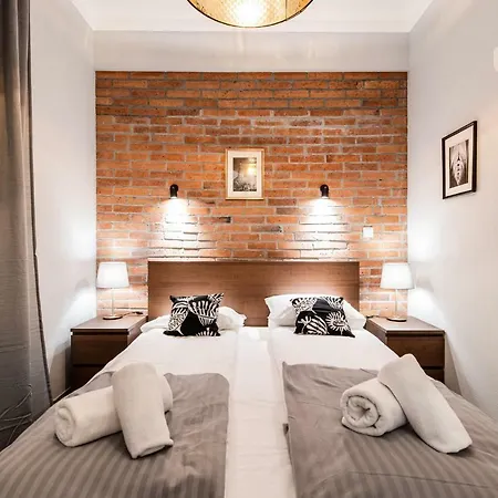 Lubomirskiego 23 Residence: Near Main Square & Station Aparthotel *