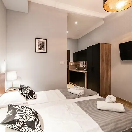 Aparthotel Lubomirskiego 23 Residence: Near Main Square & Station *
