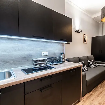 Апарт-отель Lubomirskiego 23 - Great Location, 10 Min To Main Square By Foot, Right Next To Main Rail And Bus Station 3*