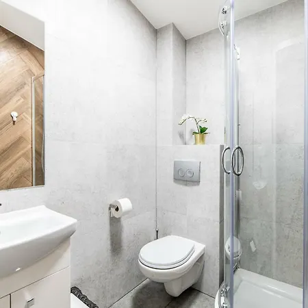 Апарт-отель Lubomirskiego 23 - Great Location, 10 Min To Main Square By Foot, Right Next To Main Rail And Bus Station Краков